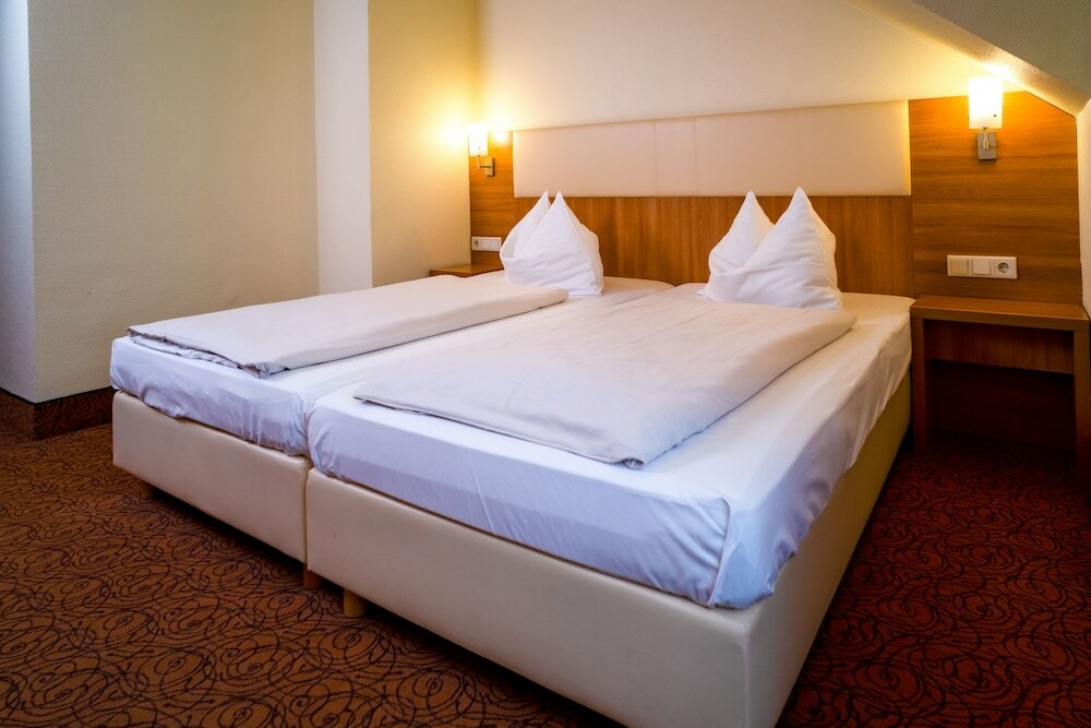 Фото Hotel am Stadtpark