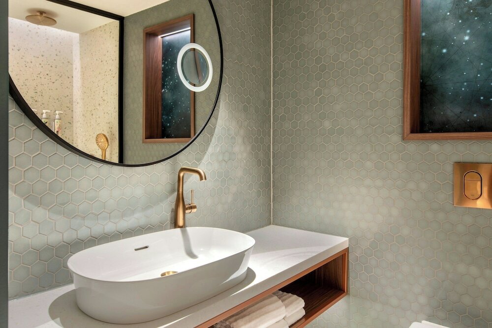 Фото Renaissance Amsterdam Hotel