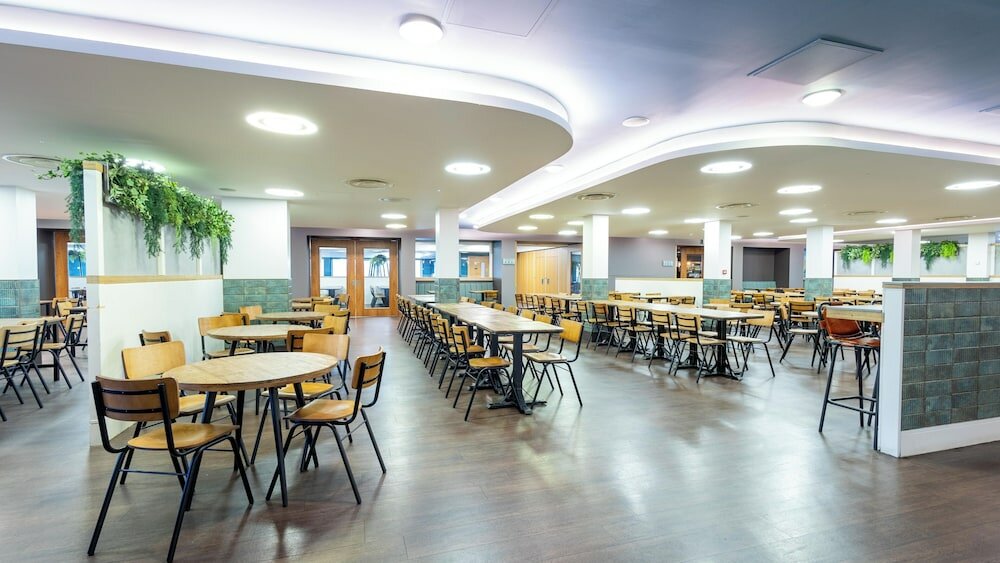 Фото Pollock Halls - Edinburgh First - Campus Accommodation