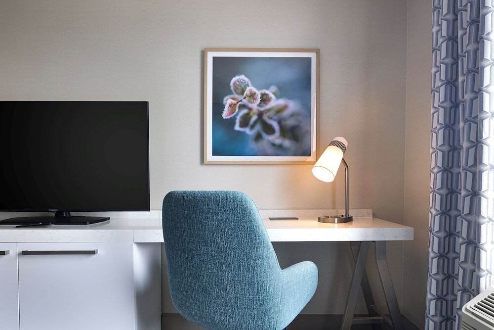 Фото Hilton Garden Inn Queens/JFK Airport