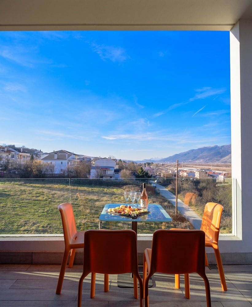 Фото Essence Living Exclusive