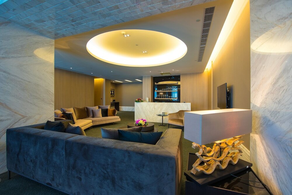 Фото Grand Royal Hotel