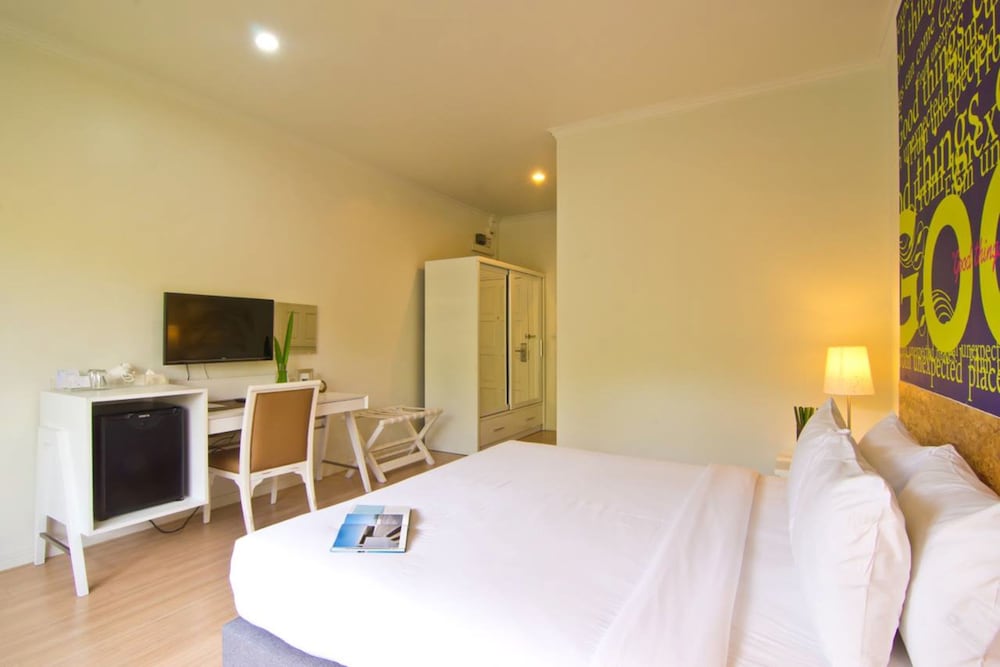 Фото The Park Hotel