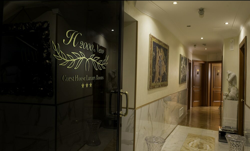 Фото Luxury Rooms H 2000 Roma