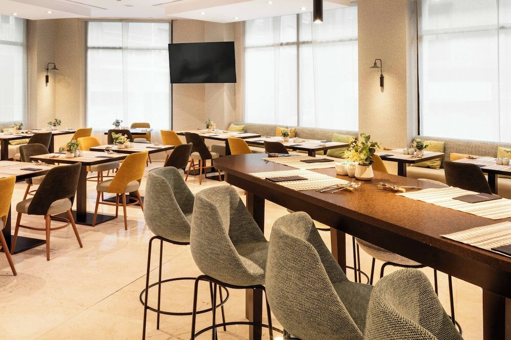 Фото Catalonia El Retiro