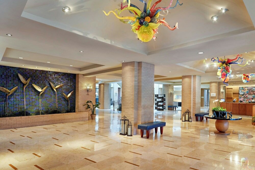 Фото Renaissance New Orleans Arts Warehouse District Hotel