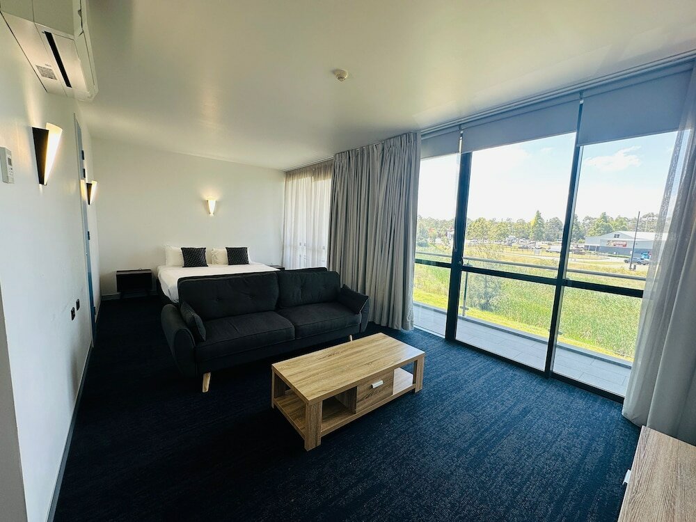Фото Thornton Executive Hotel