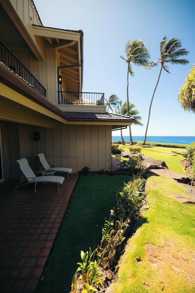 Фото Whalers Cove Oceanfront Resort