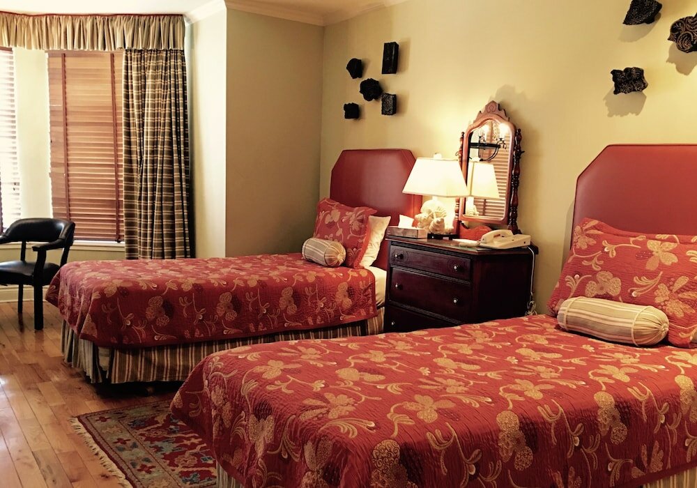 Фото Hotel Manoir Sherbrooke