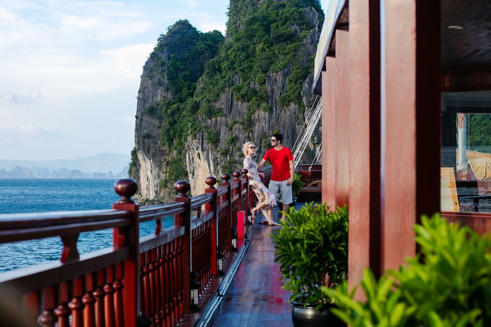 Фото Emperor Cruise Ha Long