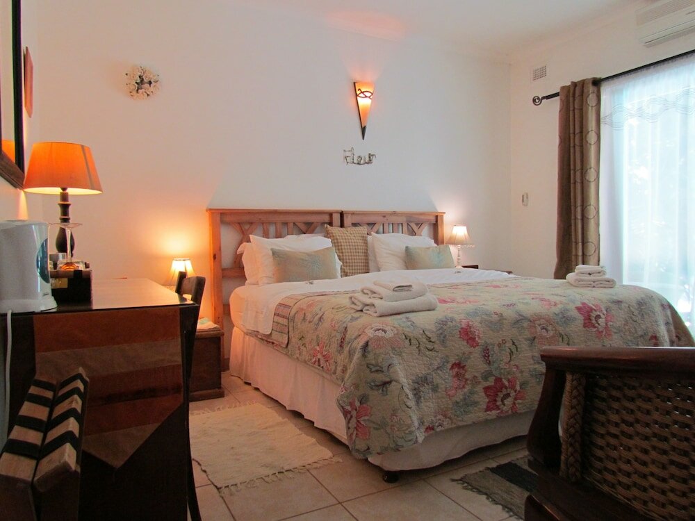 Фото The Saffron House