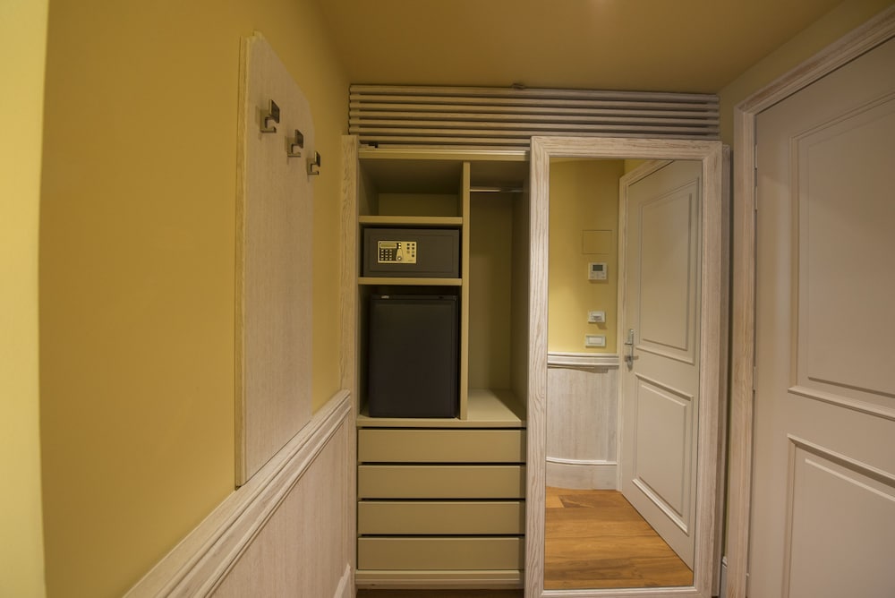 Фото Officina del Sole