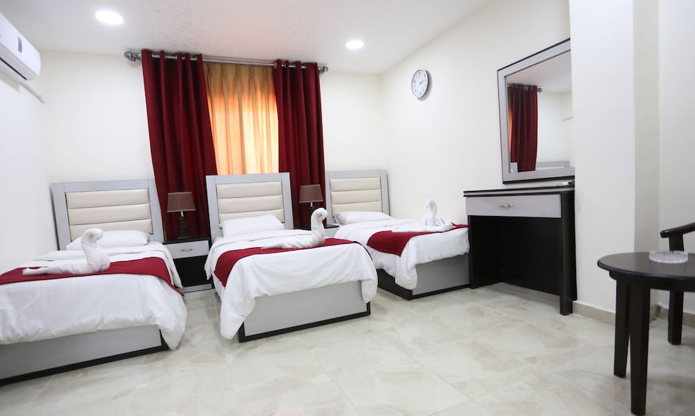 Фото 7Boys Hotel