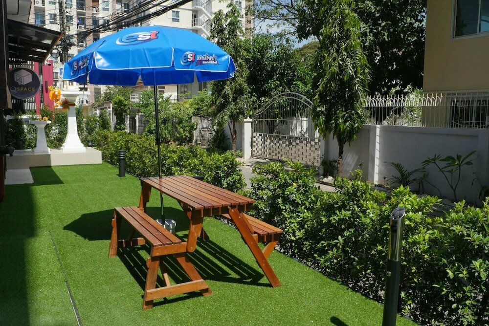 Hotel Q Space Residence, Bangkok, photo