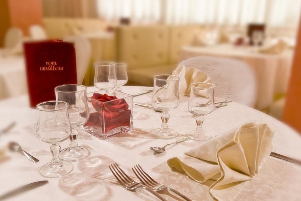 Фото Hotel Dusseldorf