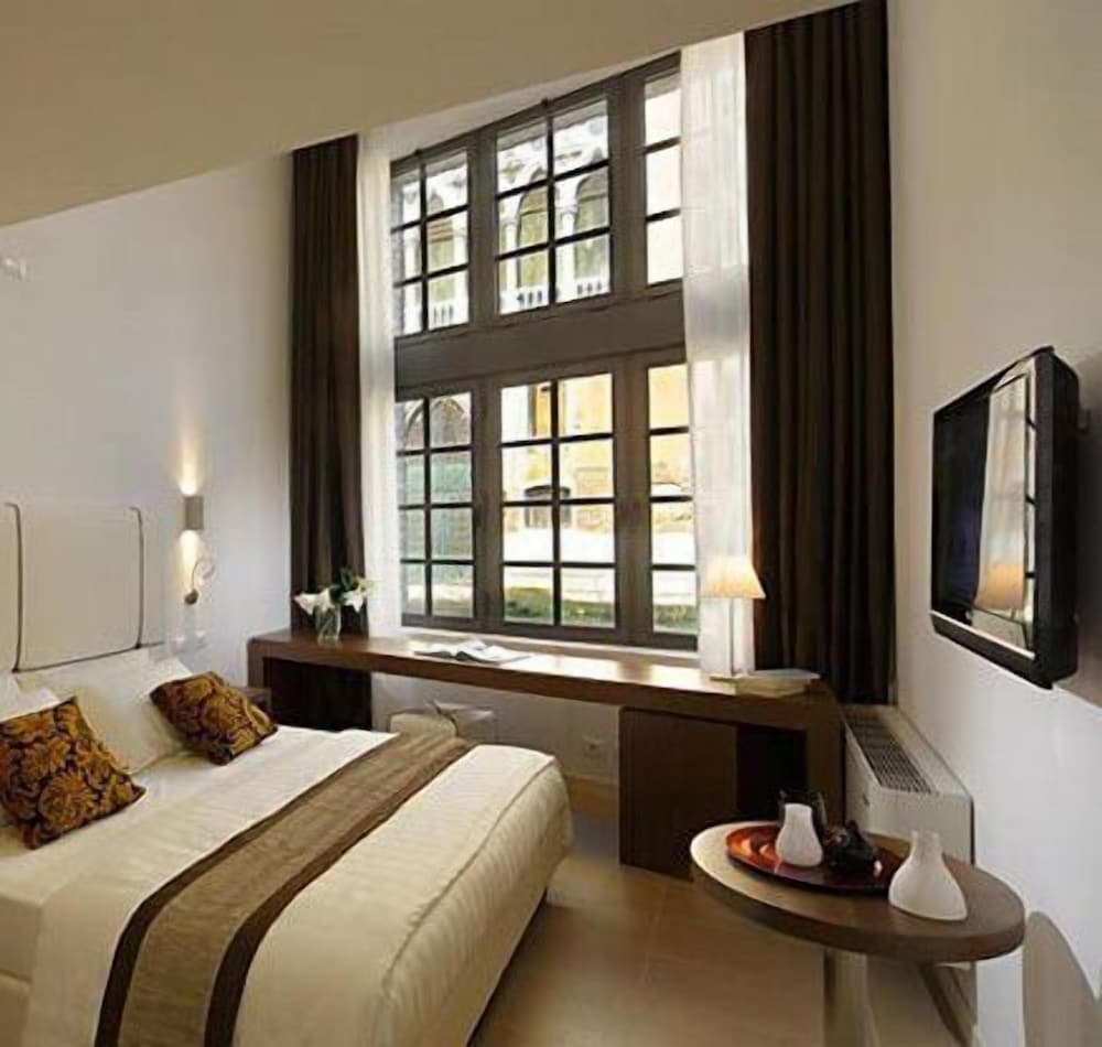 Фото Al Canal Regio