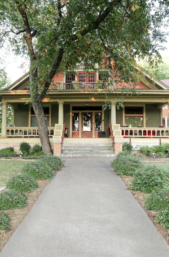 Фото Iron Horse Inn