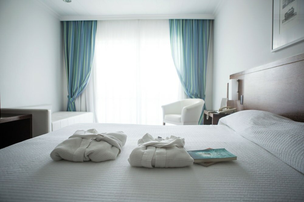 Фото Bahia Plaza Hotel