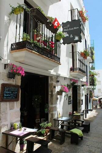 Внешний вид отеля Hostal Dios Esta Bien в Пеньисколе, фото 1