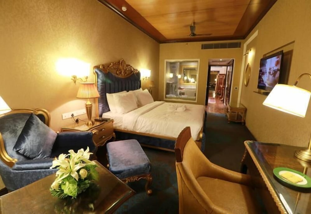 Фото The Piccadily Chandigarh