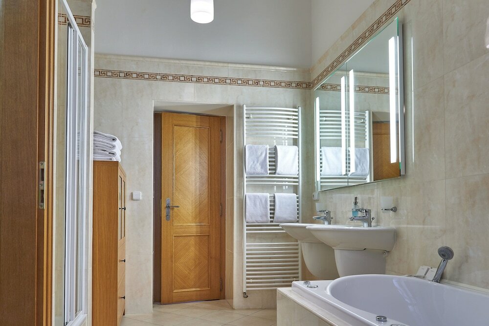 Фото Hotel U Tri Pstrosu