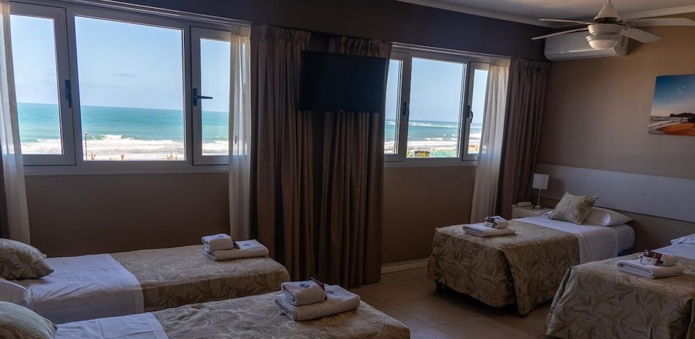 Фото Hotel Aatrac