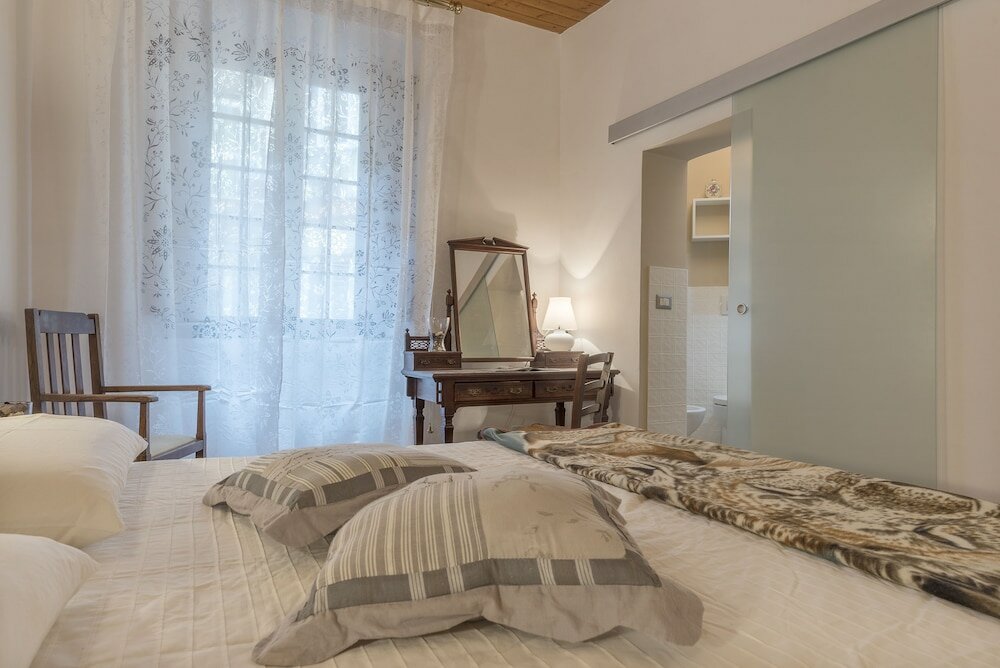 Фото Villa Borghese Roomy Flat