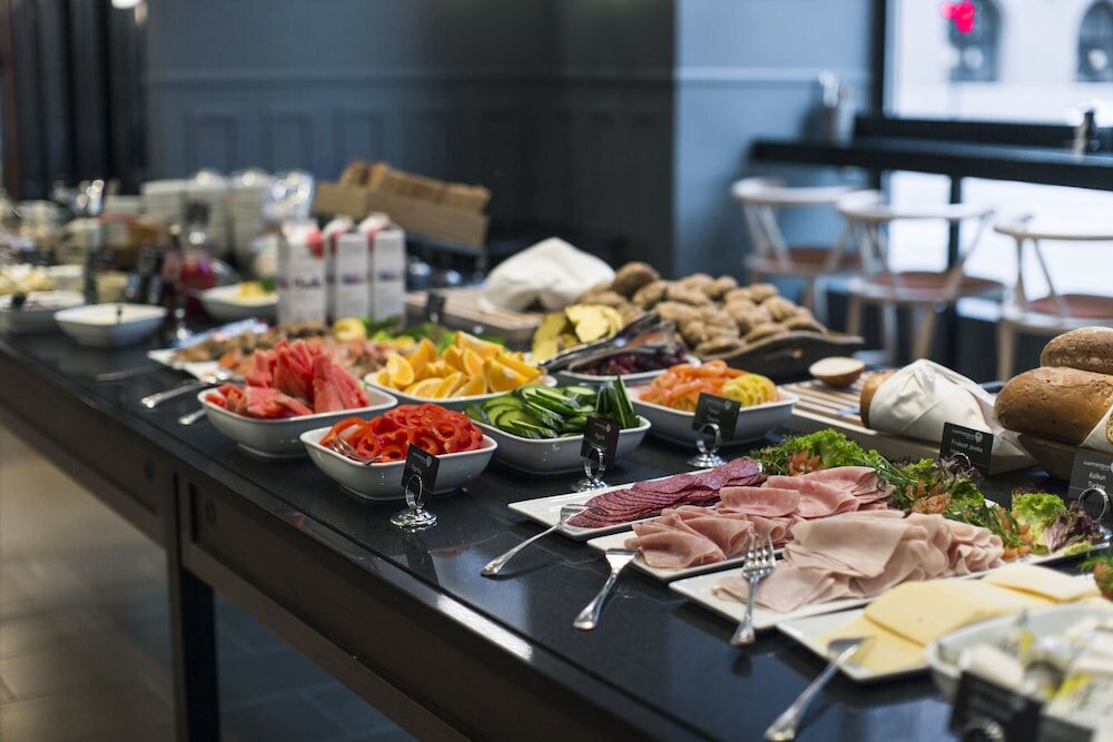 Фото Hotell Bondeheimen