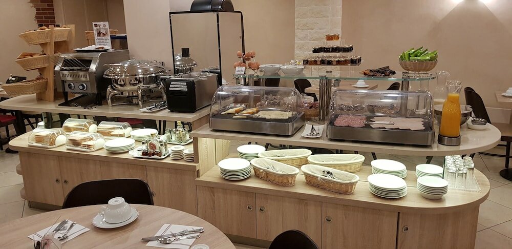 Фото Hotel Champerret Elysees