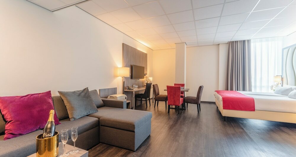 Фото Best Western Plus Plaza Almere