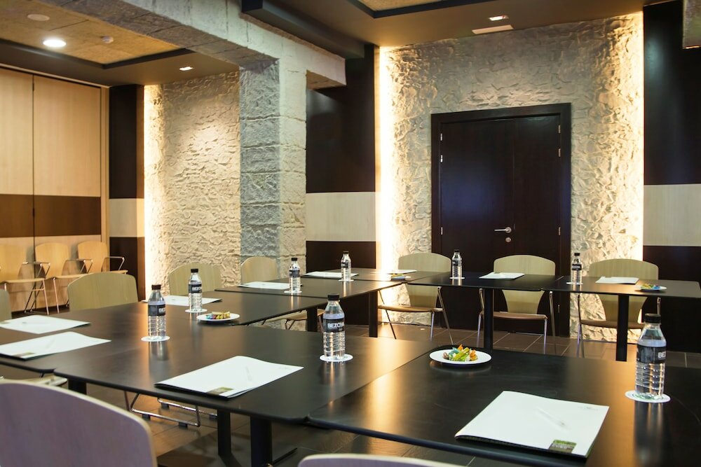 Фото Hotel Silken Ordesa