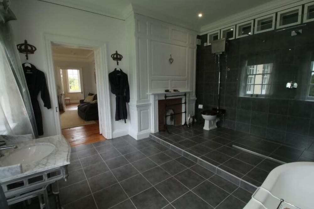 Фото Prince Hill Holiday Cottages