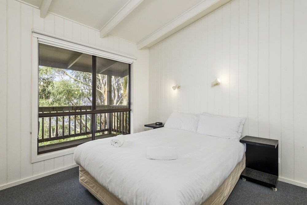 Фото Beacon Point Ocean View Villas