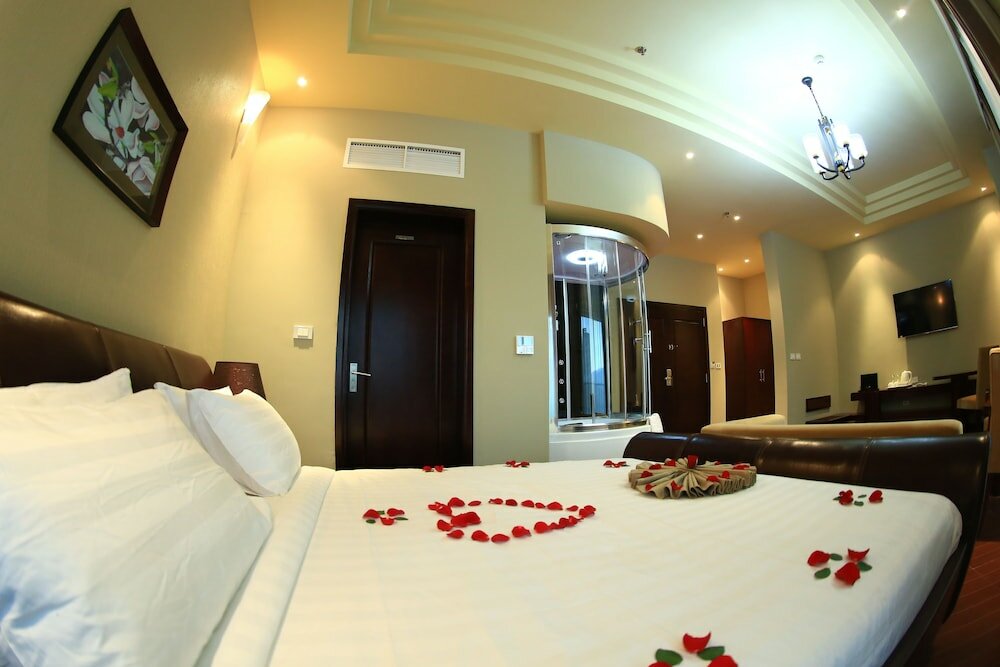 Фото Magnolia Hotel & Conference Center