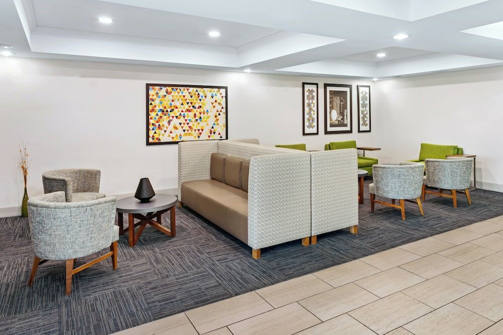 Фото Holiday Inn Express Hotel & Suites Chicago South Lansing, an Ihg Hotel