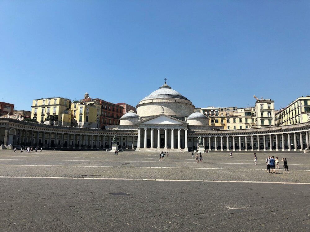 Фото Caruso Place Boutique & Wellness Suites