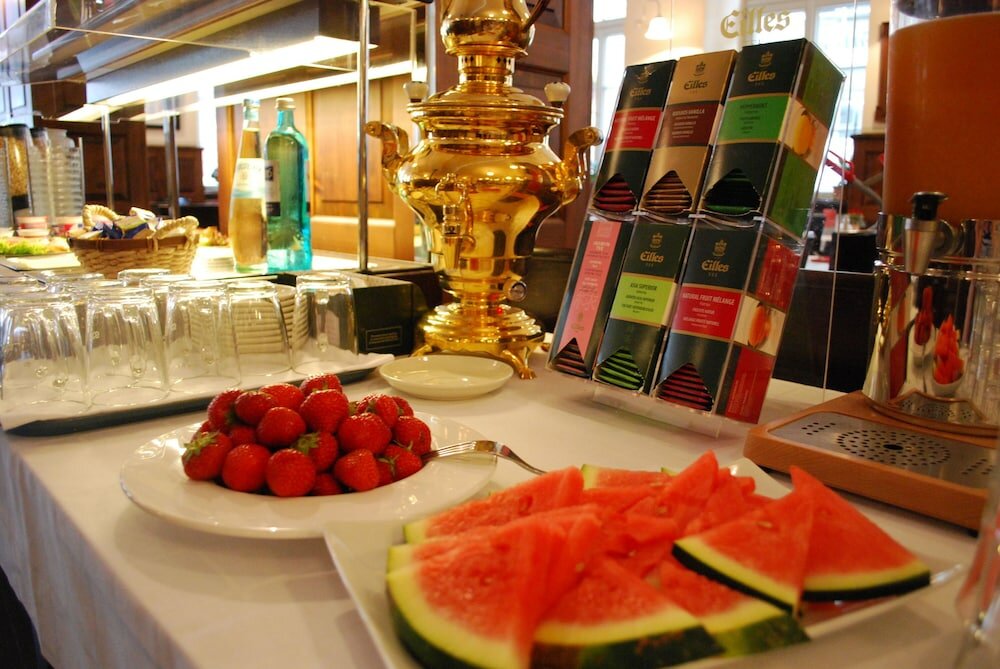 Фото Goldener Falke