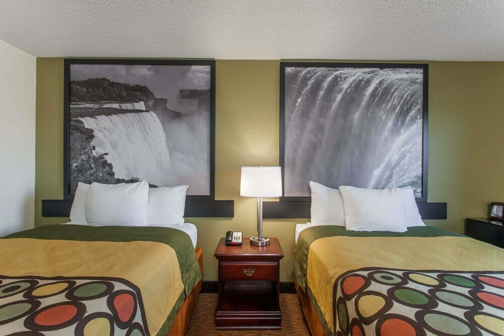 Фото Super 8 by Wyndham Hamburg