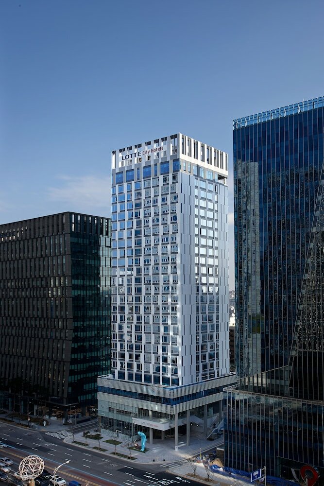 Фото Lotte City Hotel Myeongdong