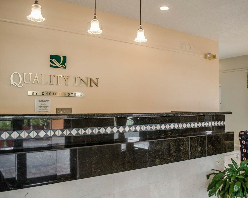 Фото Quality Inn near Manatee Springs State Park