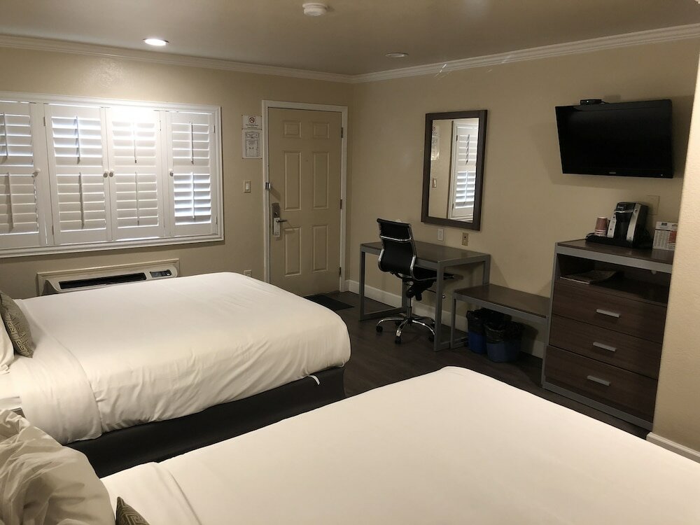 Фото El Castell Motel