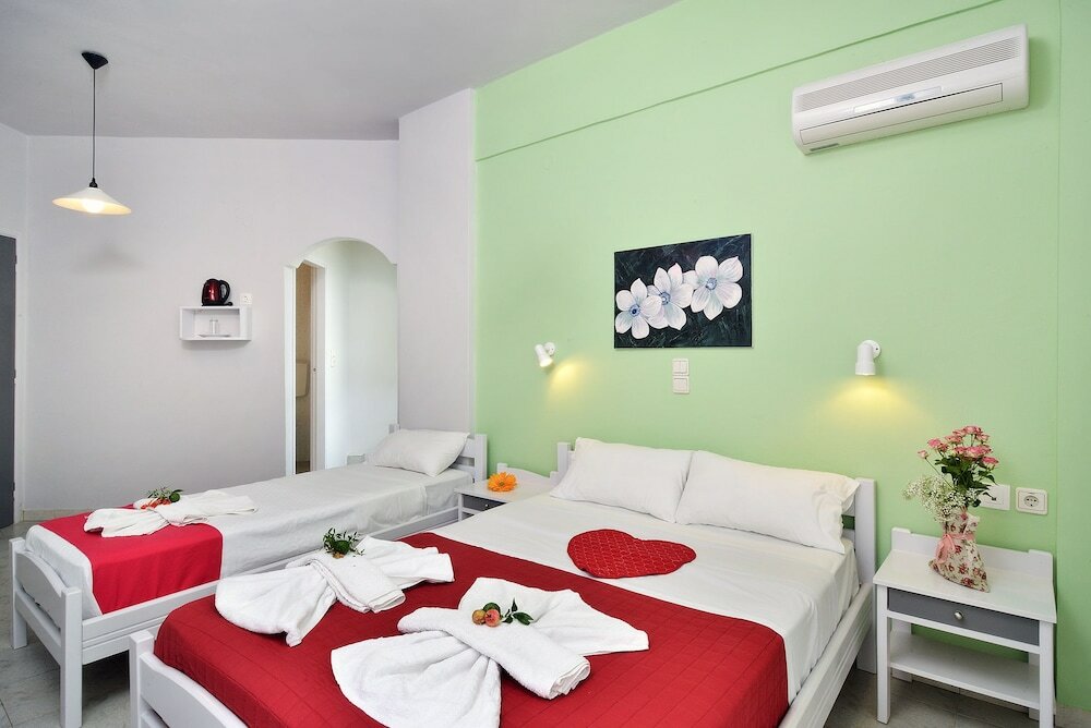 Фото Nereides Hotel