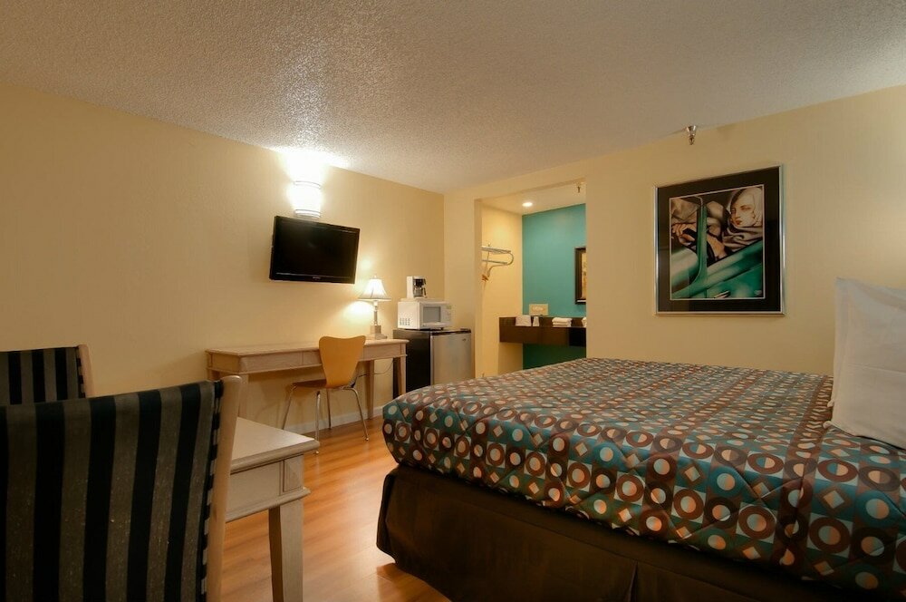 Фото Vagabond Inn Bakersfield South