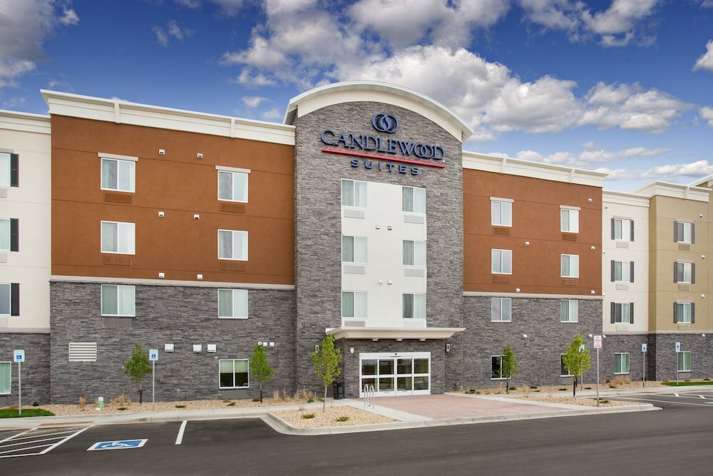 Фото Candlewood Suites Longmont, an Ihg Hotel