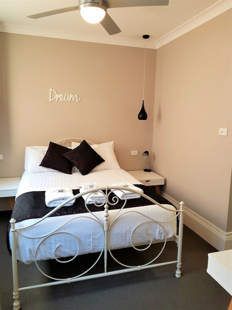 Фото The Grand Hotel Newcastle