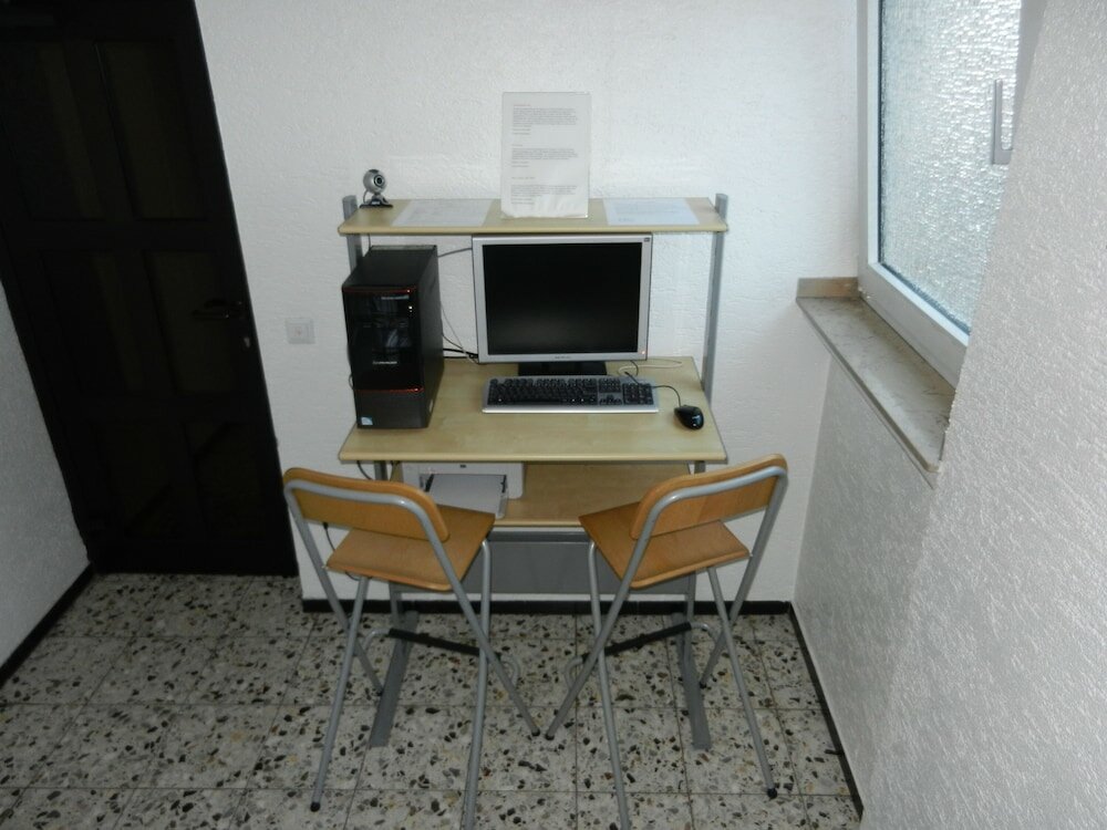 Фото Hotel Am Sportpark