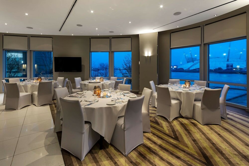 Фото Radisson Blu Edwardian New Providence Wharf Hotel, London