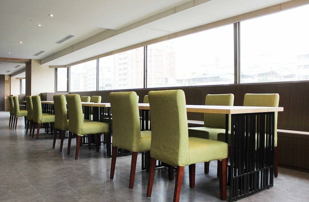 Фото Aeris International Hotel