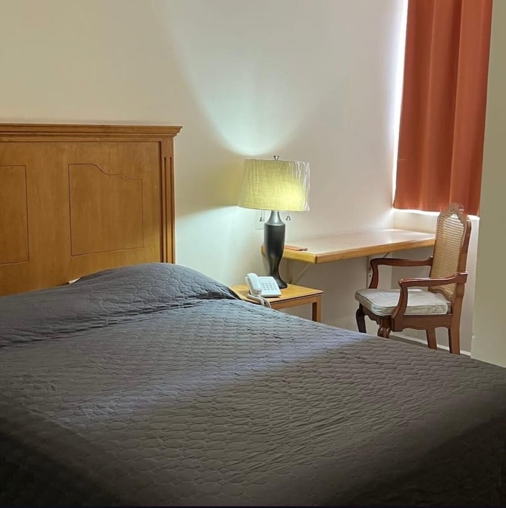 Фото Hotel Villas del Bosque