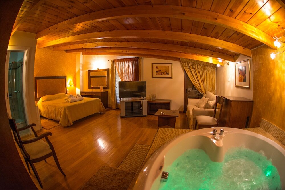 Фото Hotel Chris